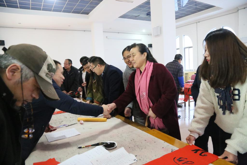 谭少敏出席活动